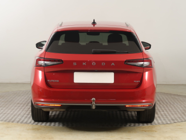 Škoda Superb - 2024