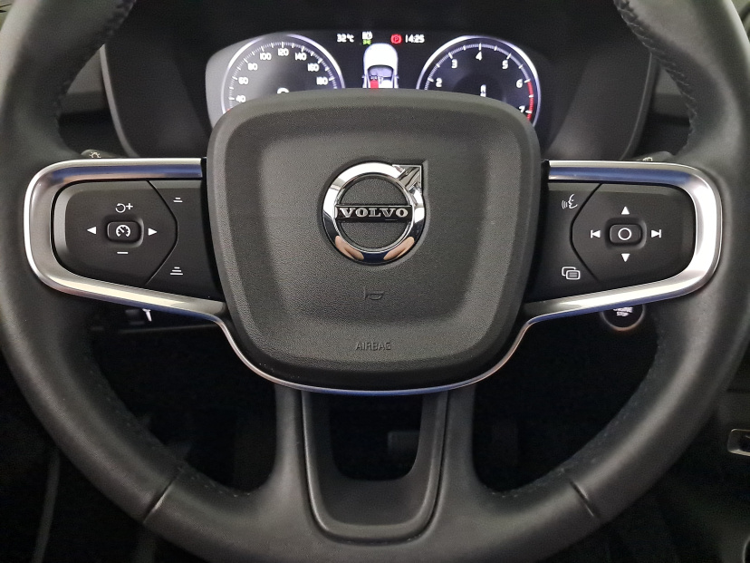 Volvo XC40, 2022