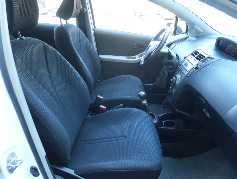 Toyota Yaris, 2010