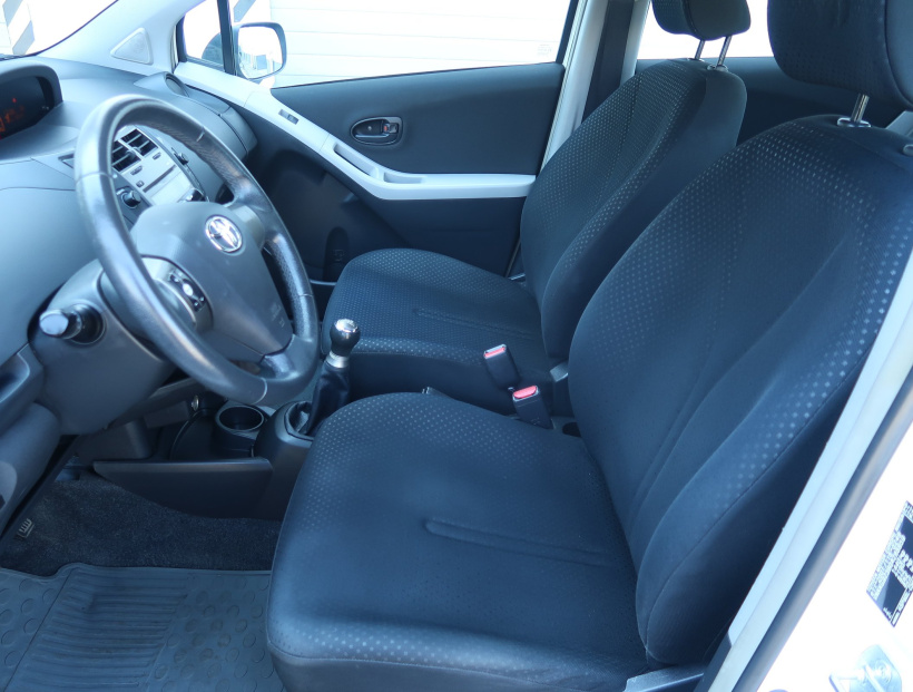 Toyota Yaris, 2010