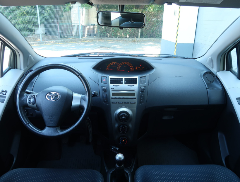 Toyota Yaris, 2010