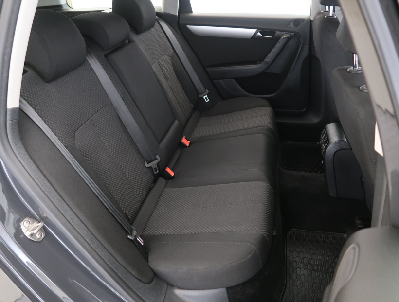 Volkswagen Passat, 2013