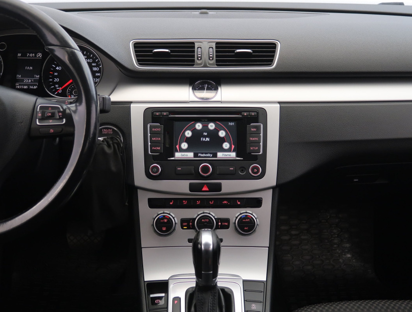 Volkswagen Passat, 2013