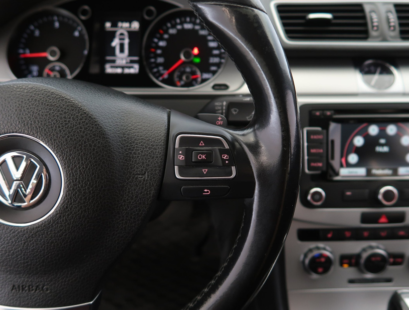 Volkswagen Passat, 2013