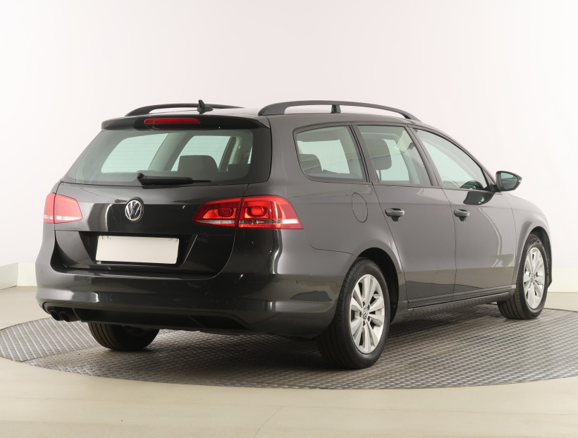 Volkswagen Passat, 2013