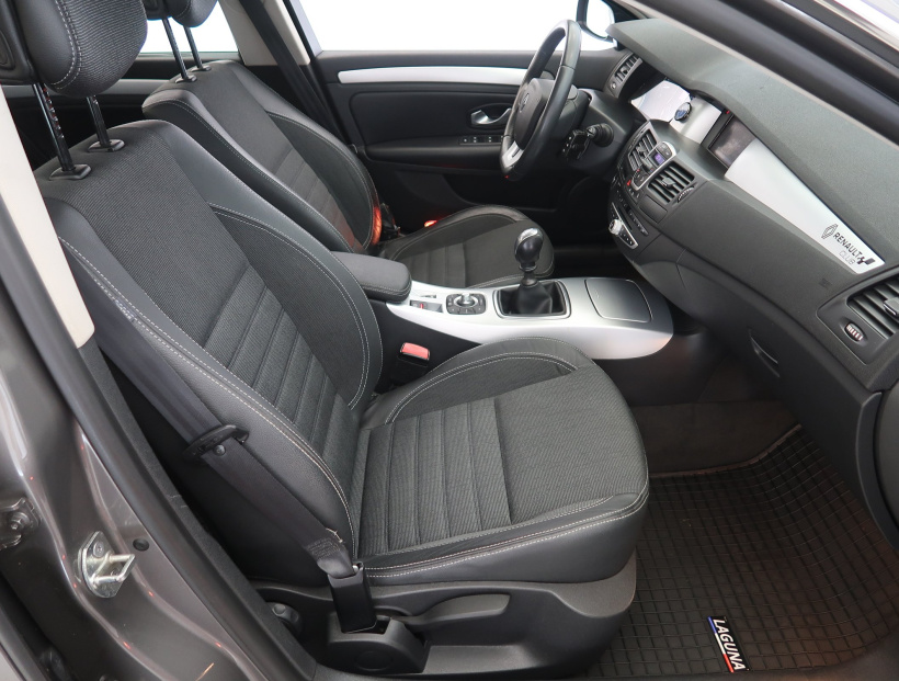 Renault Laguna, 2008