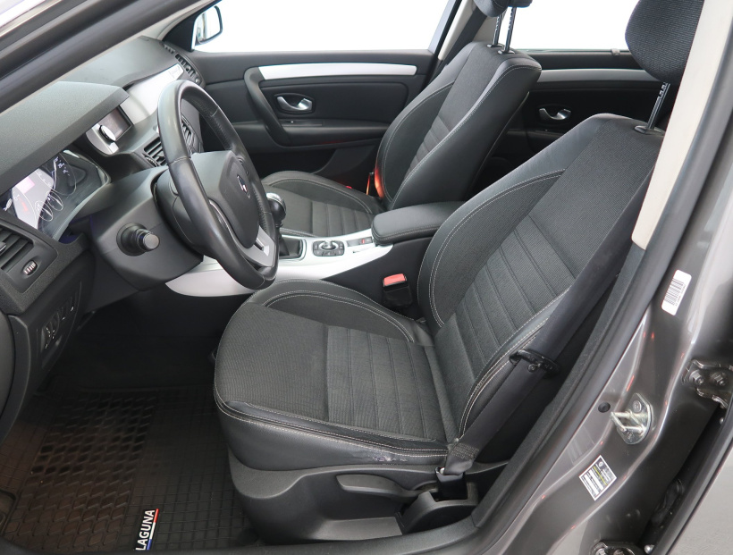 Renault Laguna, 2008