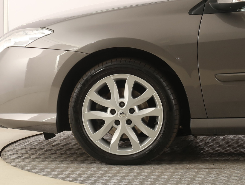 Renault Laguna, 2008