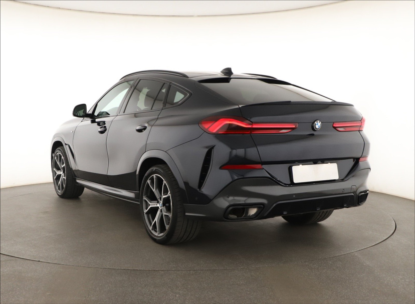 BMW X6, 2022