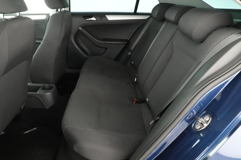 Volkswagen Jetta, 2012