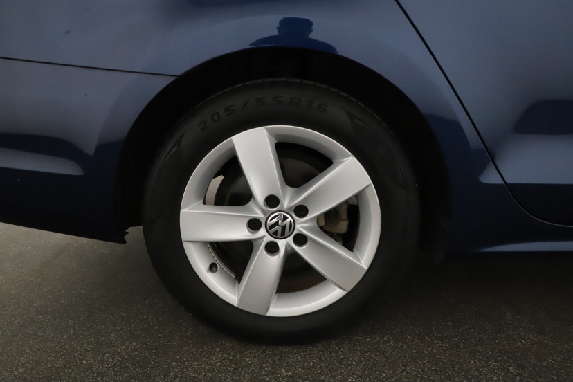 Volkswagen Jetta, 2012