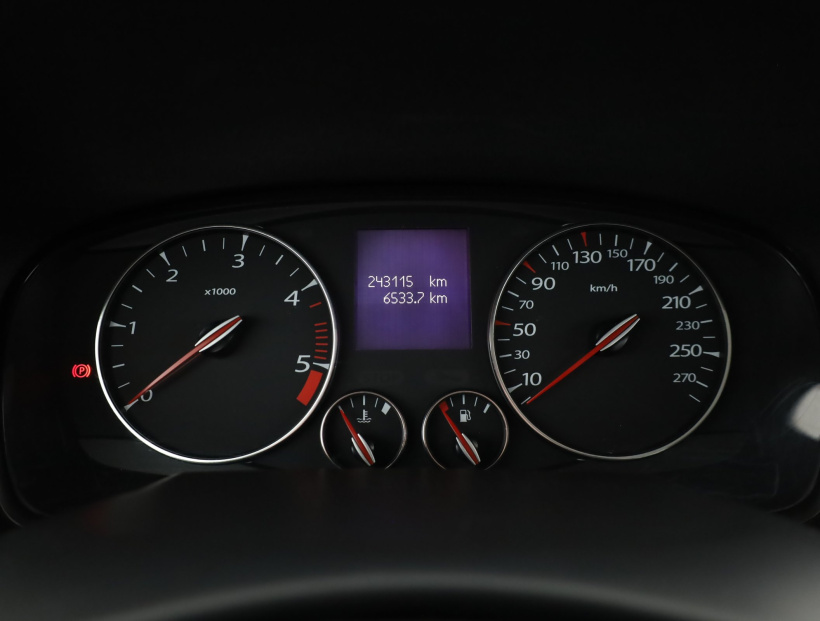 Renault Laguna, 2011