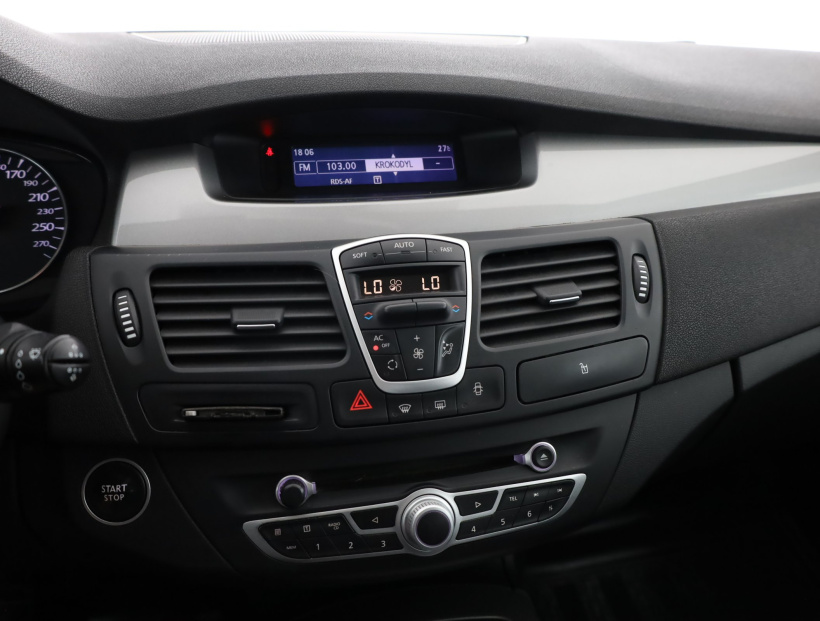 Renault Laguna, 2011