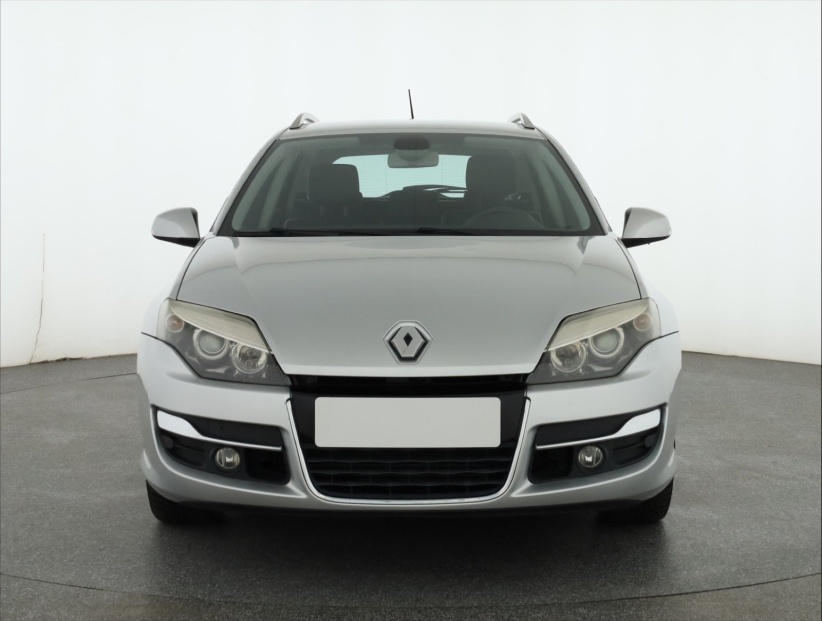 Renault Laguna, 2011