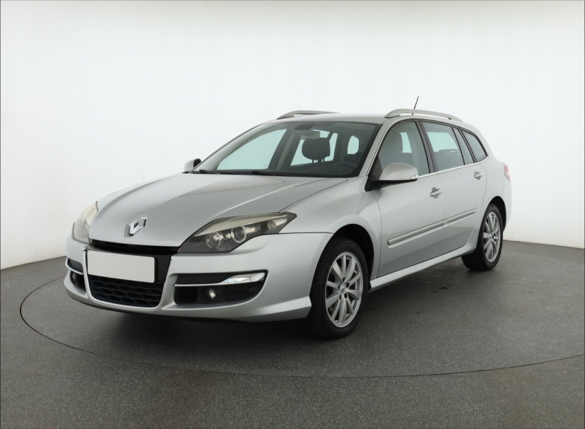 Renault Laguna, 2011