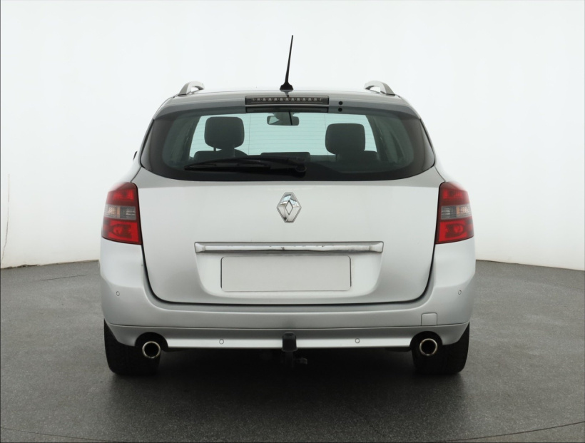 Renault Laguna, 2011
