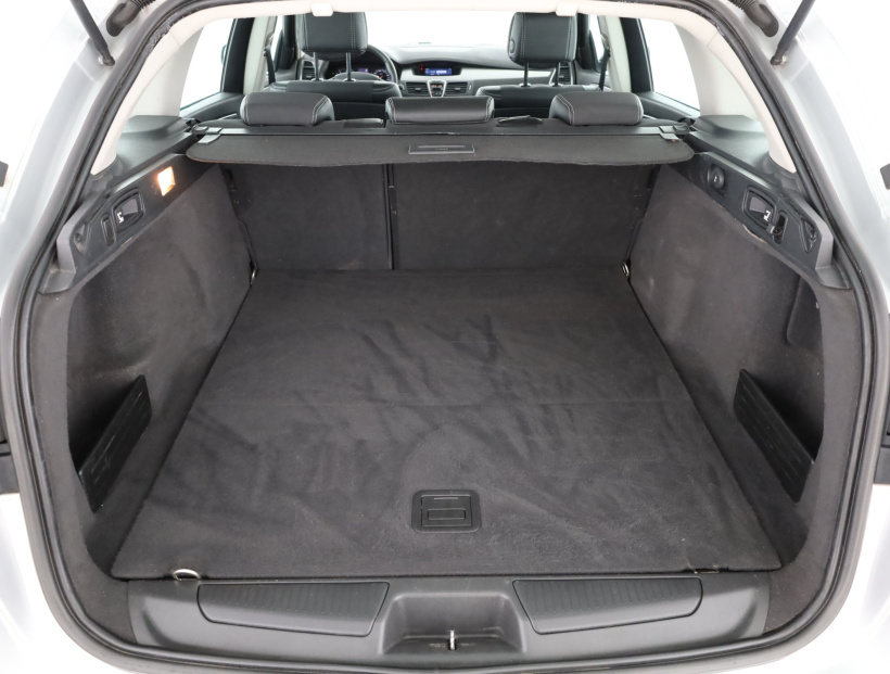 Renault Laguna, 2011