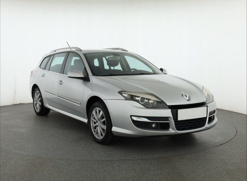 Renault Laguna, 2011