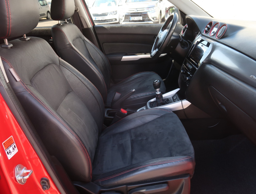 Suzuki Vitara, 2016