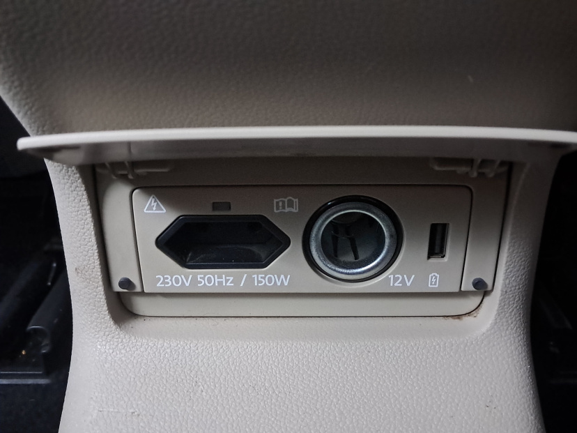 Škoda Karoq, 2017