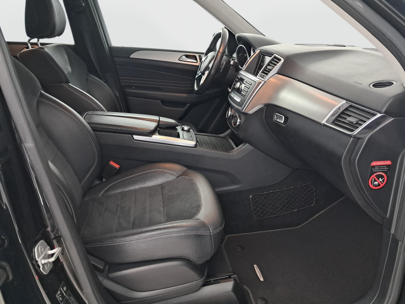 Mercedes-Benz ML, 2012