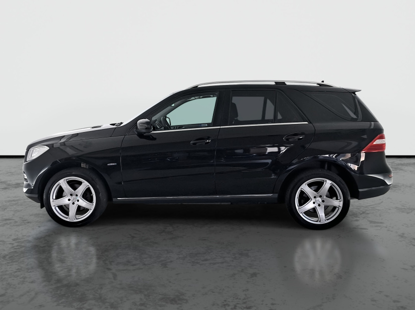 Mercedes-Benz ML, 2012