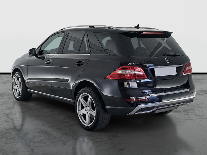 Mercedes-Benz ML, 2012