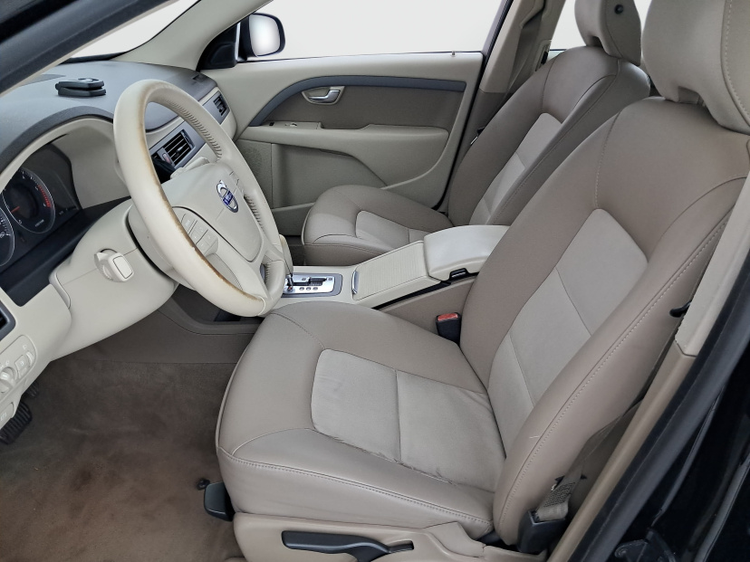 Volvo V70, 2009