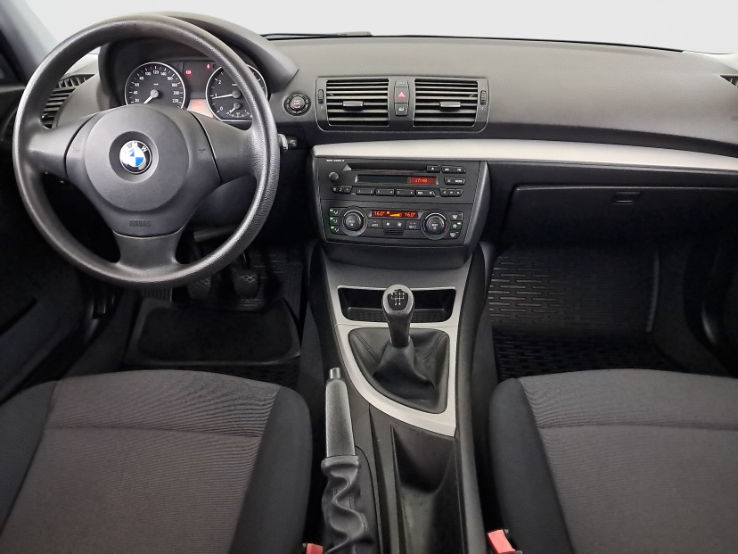 BMW 1, 2004