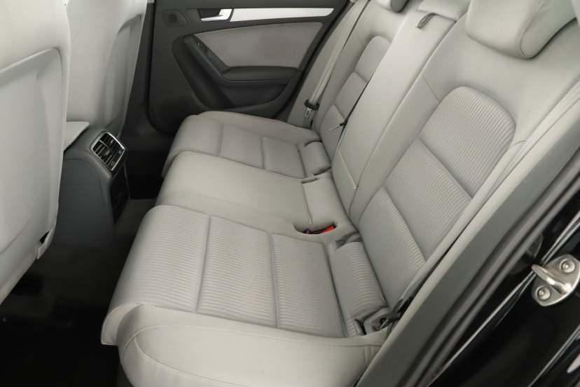 Audi A4, 2015