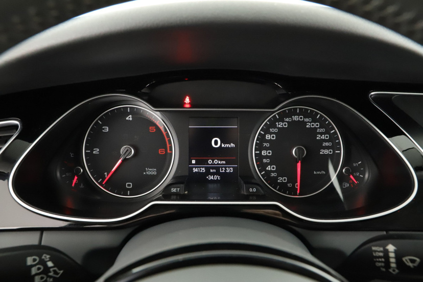 Audi A4, 2015