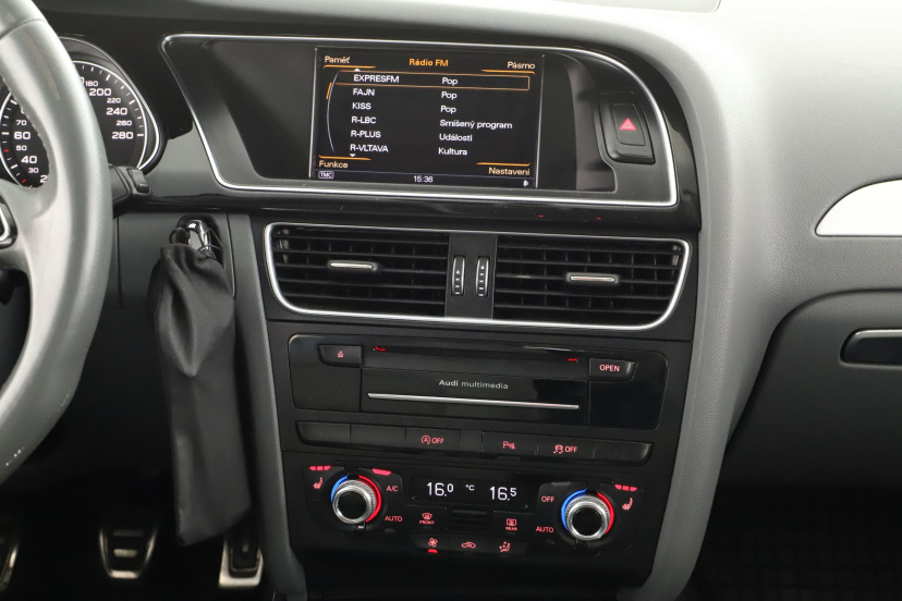 Audi A4, 2015