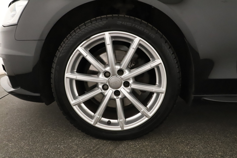 Audi A4, 2015