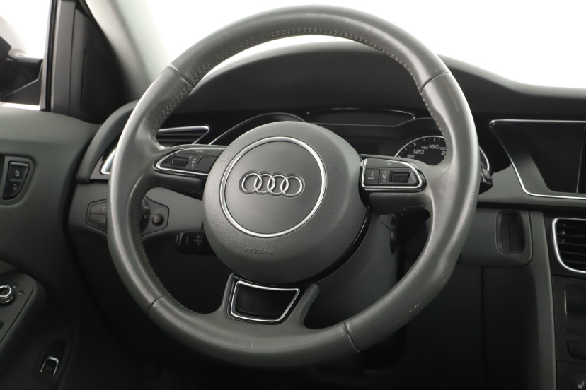 Audi A4, 2015