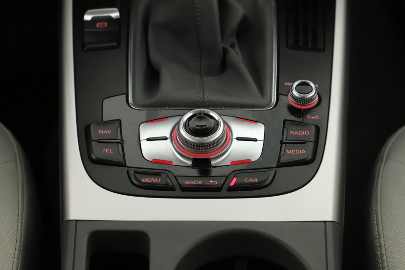 Audi A4, 2015
