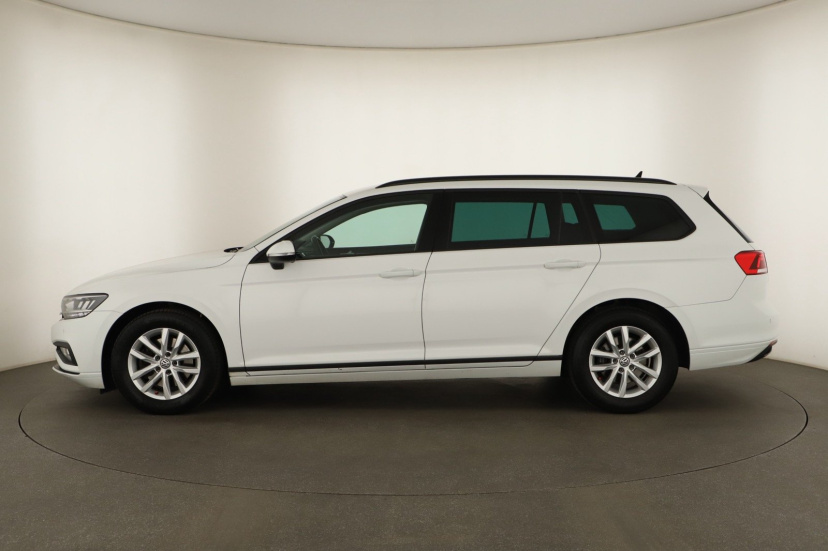 Volkswagen Passat, 2020