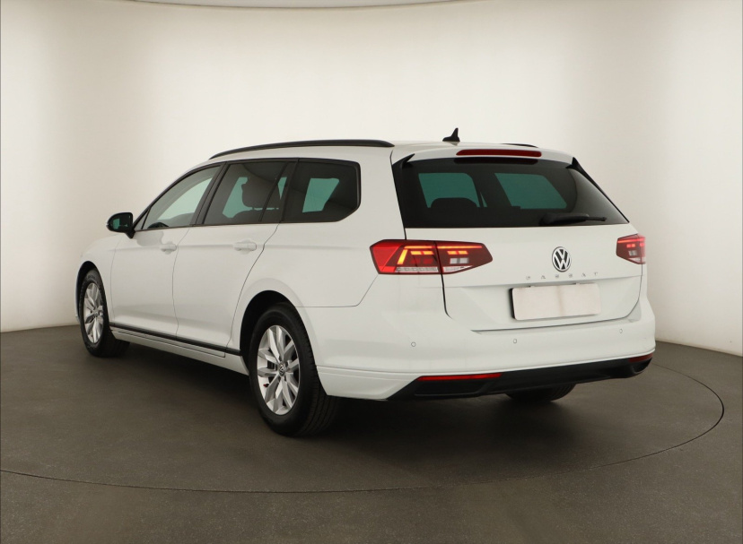 Volkswagen Passat, 2020