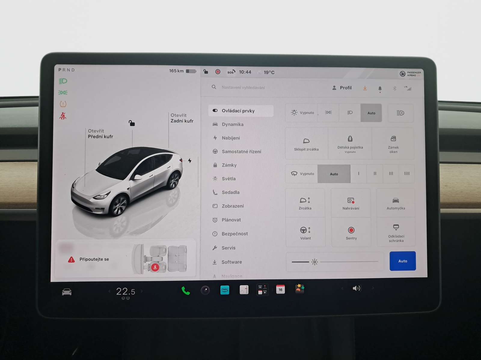 Tesla Model Y Long Range AWD – fotografie 18