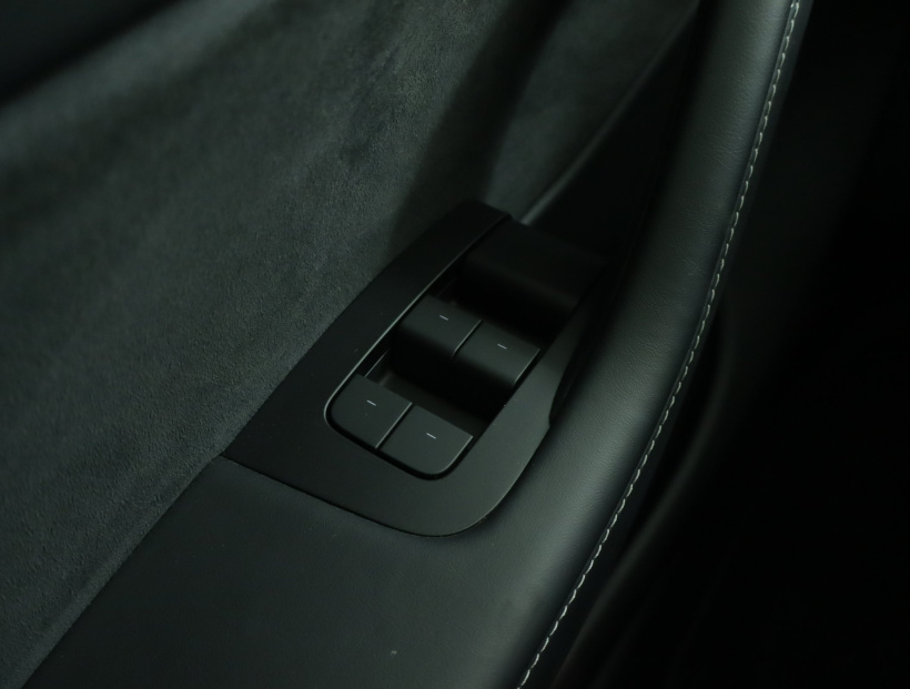 Tesla Model Y, 2022
