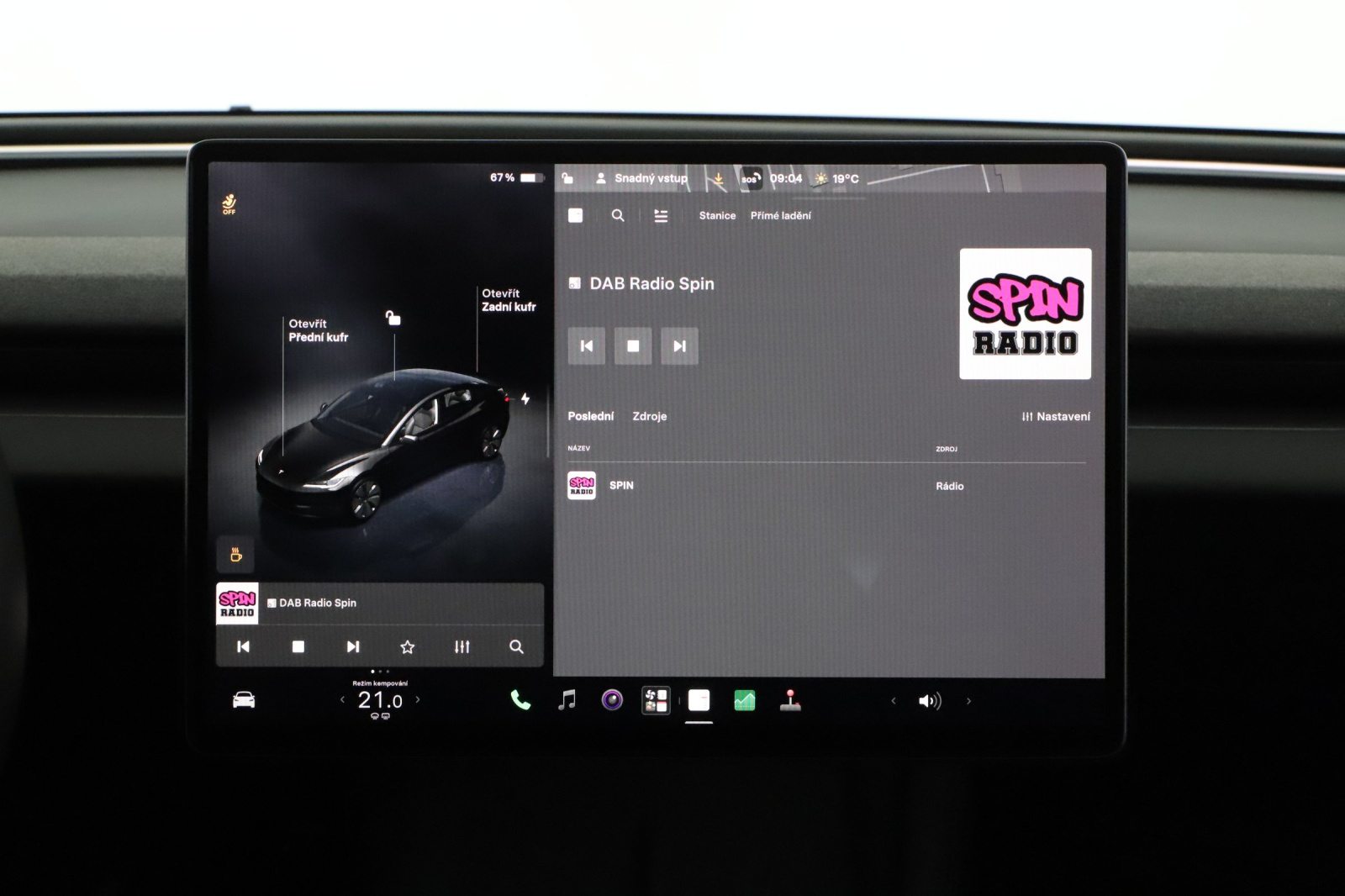 Tesla Model 3 Standard Range Plus – fotografie 18