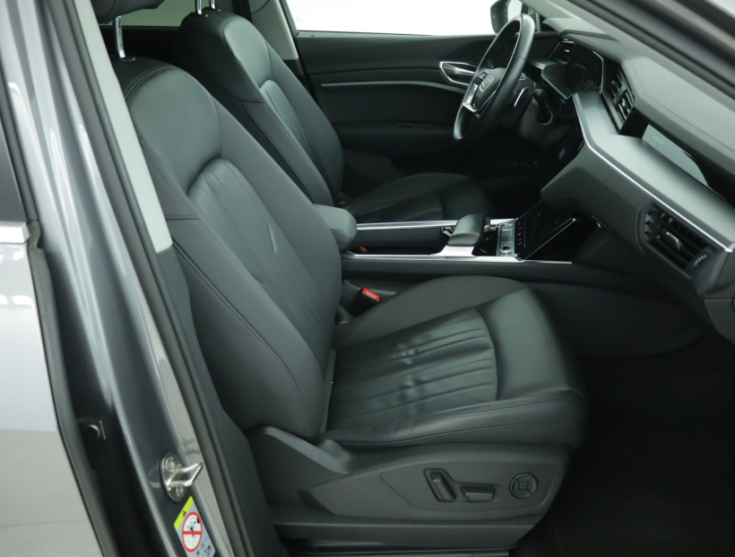 Audi e-tron, 2019