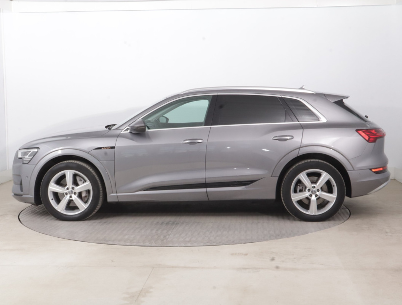 Audi e-tron, 2019