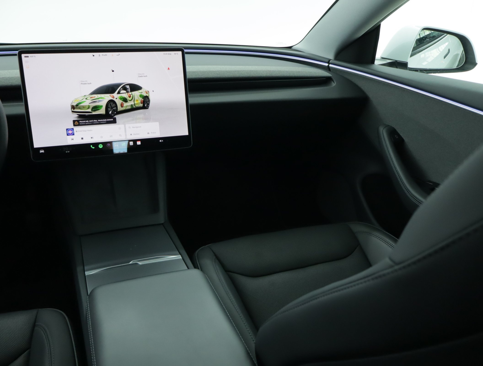 Tesla Model 3 Standard Range Plus – fotografie 11