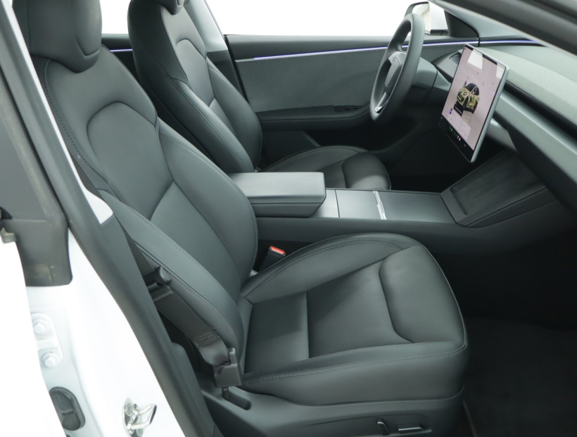 Tesla Model 3, 2023