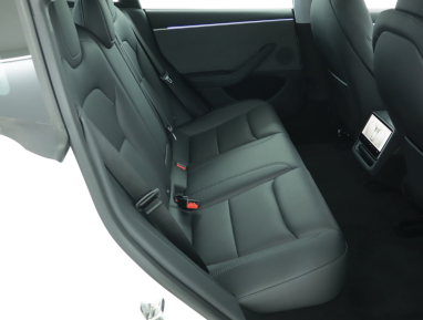 Tesla Model 3 - 2023