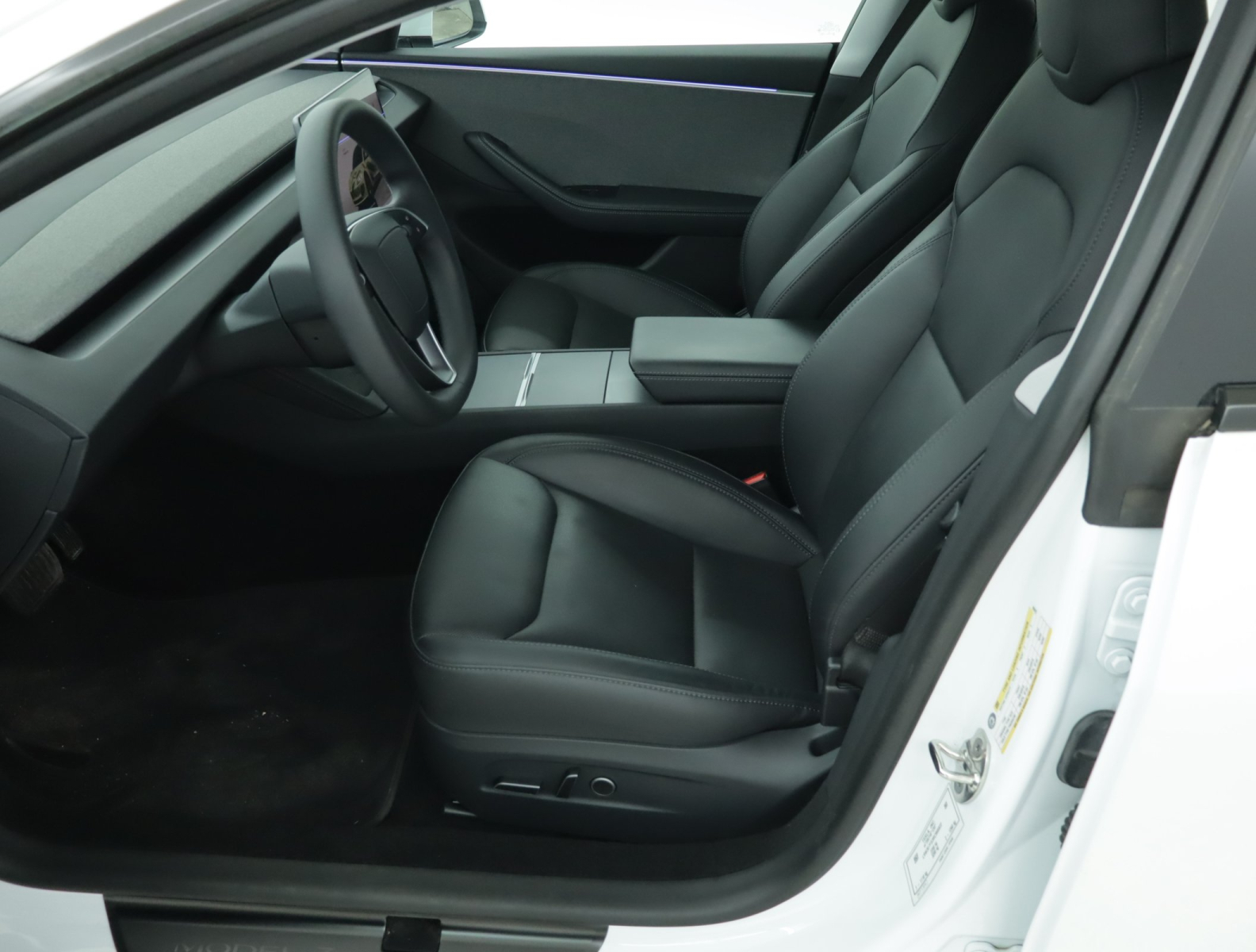 Tesla Model 3 - 2023