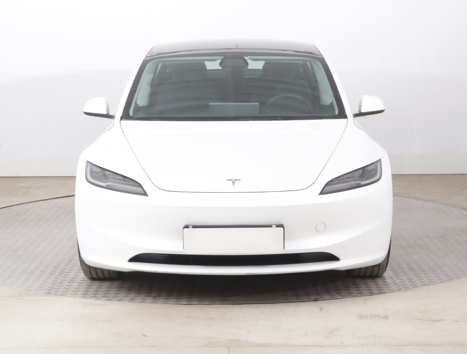 Tesla Model 3 - 2023