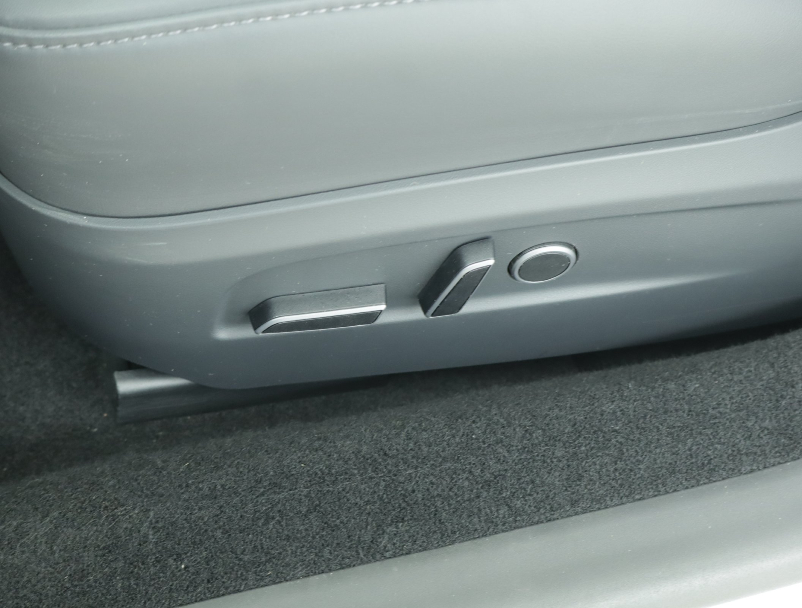 Tesla Model 3 - 2023