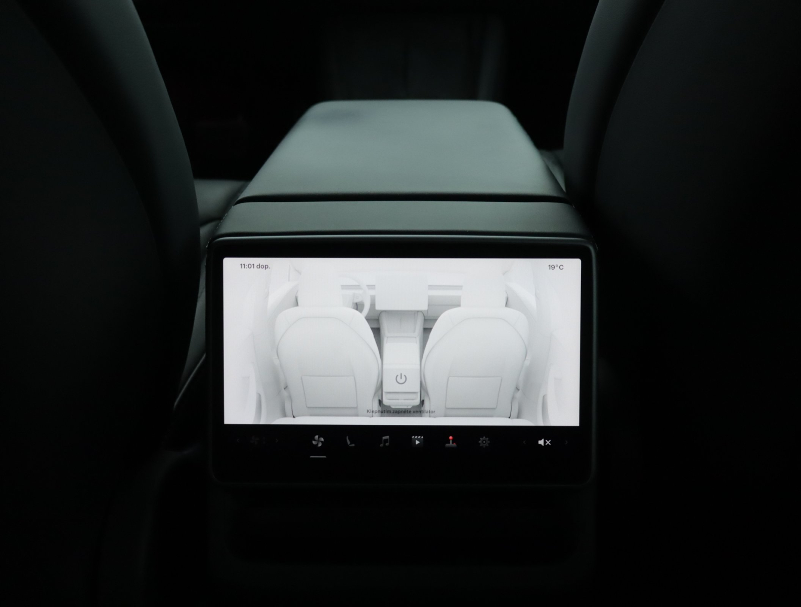 Tesla Model 3 - 2023