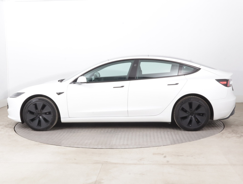 Tesla Model 3, 2023